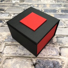 Коробочка с квадратом Black-Red